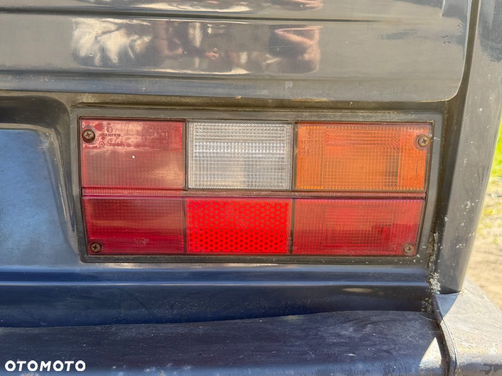 LAMPA TYLNA VOLKSWAGEN T3 CARAVELLE - 1