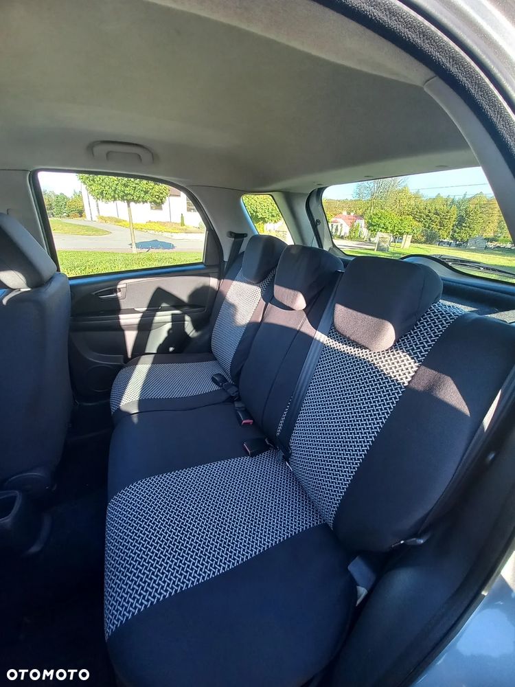 Fiat Sedici - 9