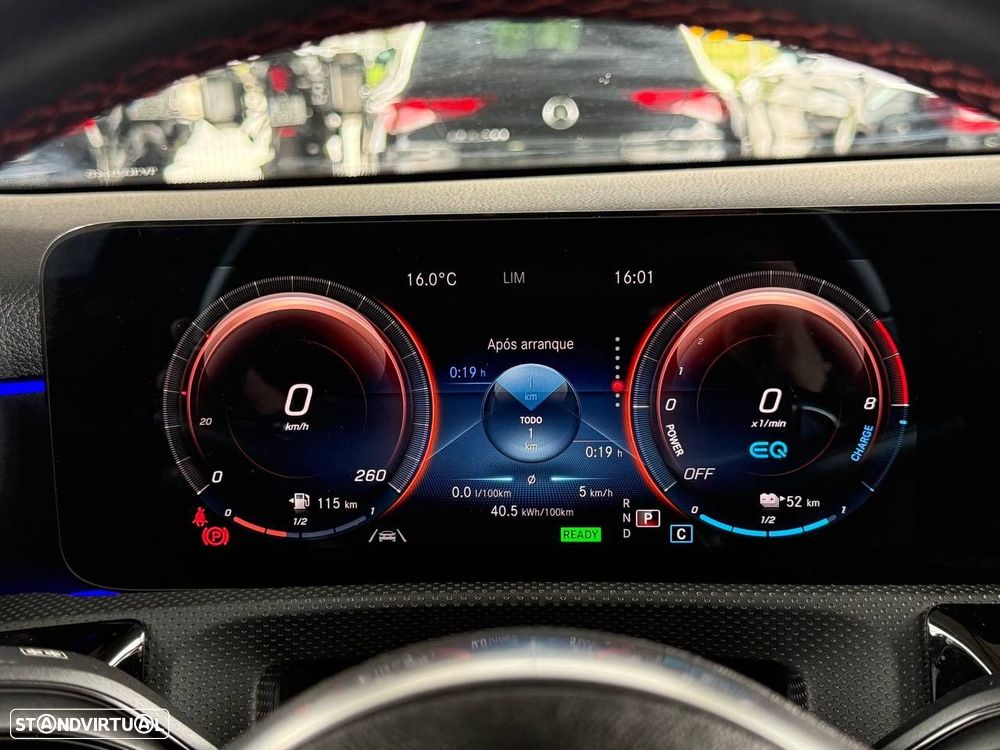 Mercedes-Benz A 250 e 8G-DCT AMG Line - 45