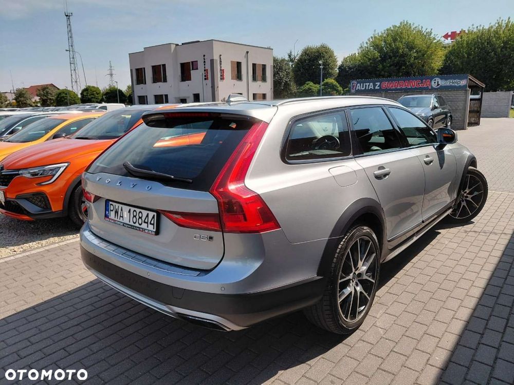 Volvo V90 Cross Country - 8