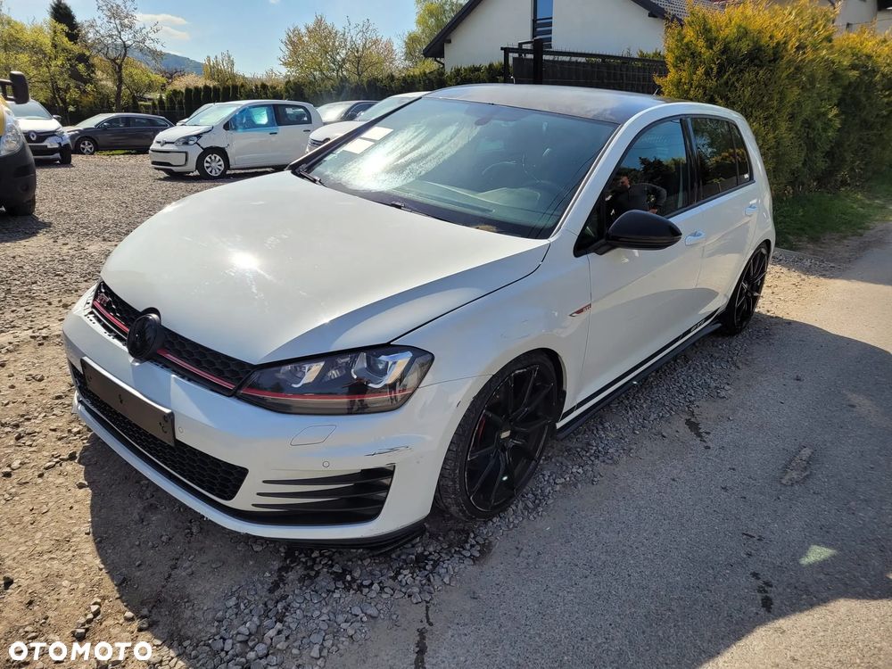 Volkswagen Golf 2.0 TSI BMT GTI - 4