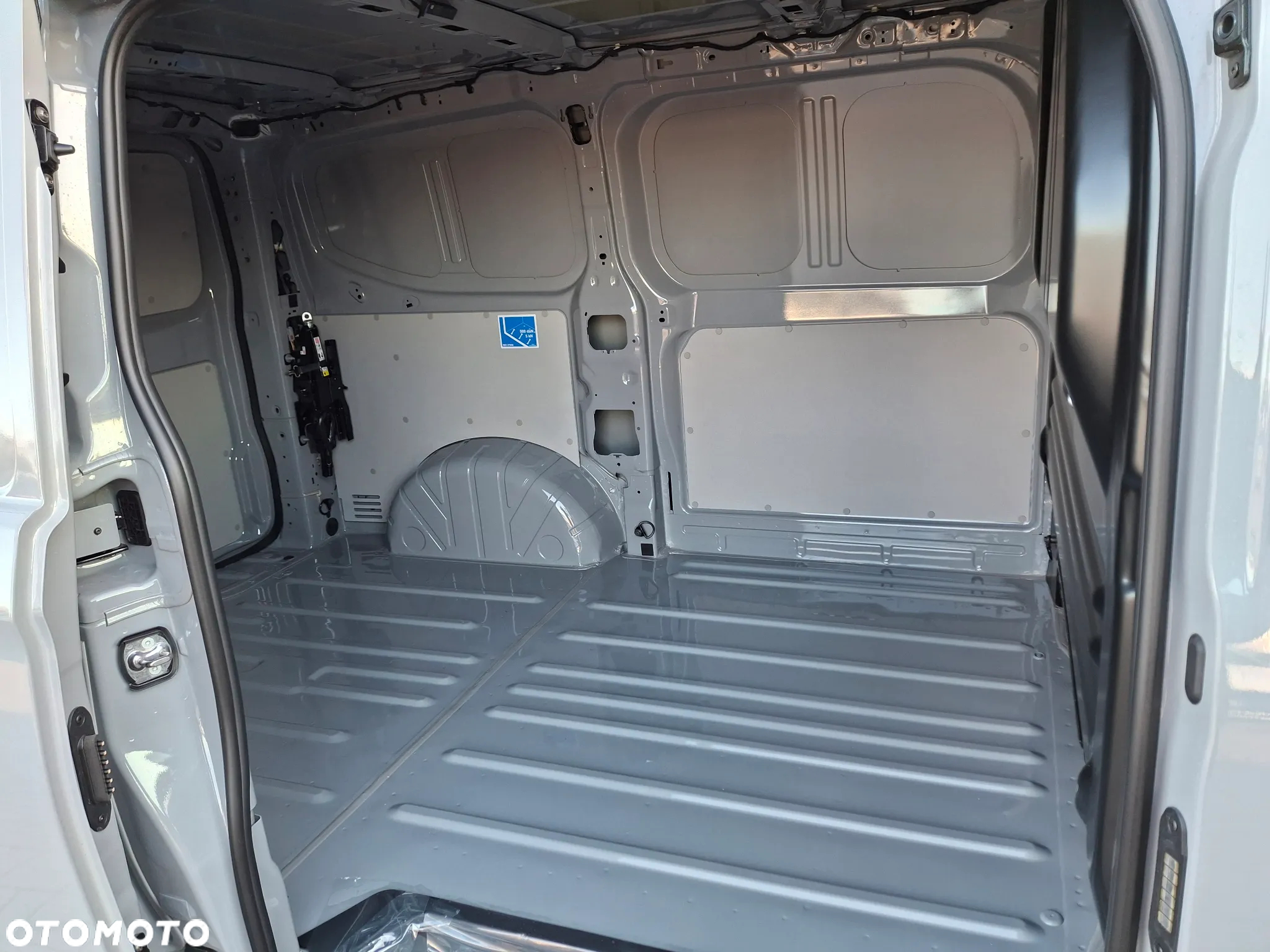 Volkswagen Transporter - 6