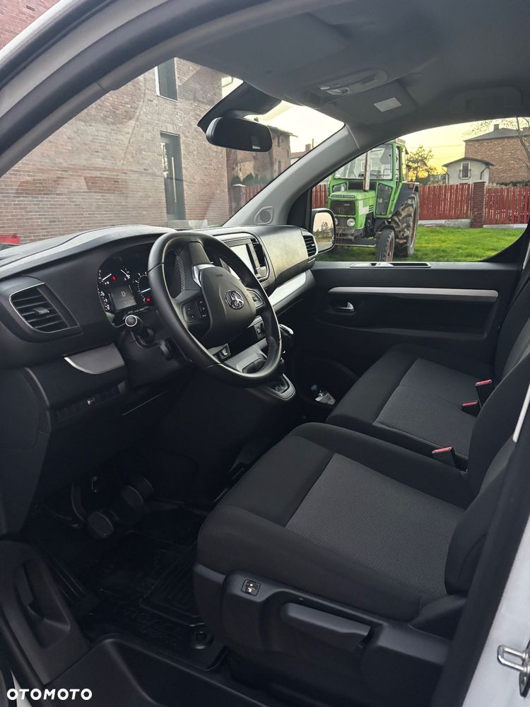 Toyota ProAce Kombi 2.0 D-4D Long 2,8t - 3