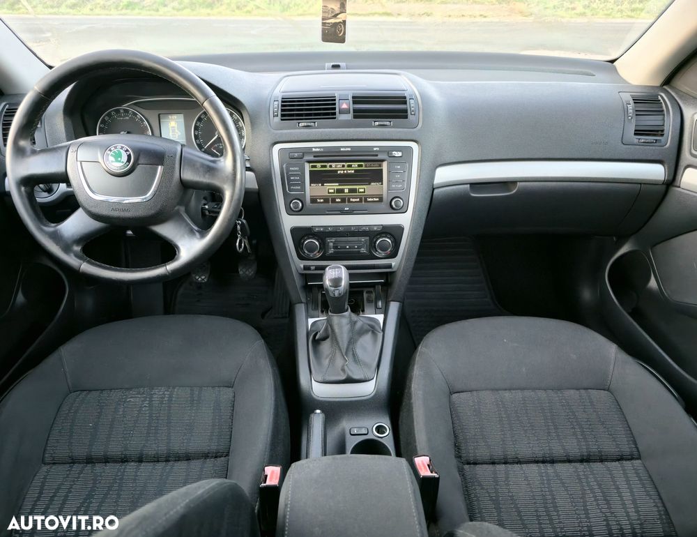 Skoda Octavia 1.6 TDI DPF Ambiente - 5