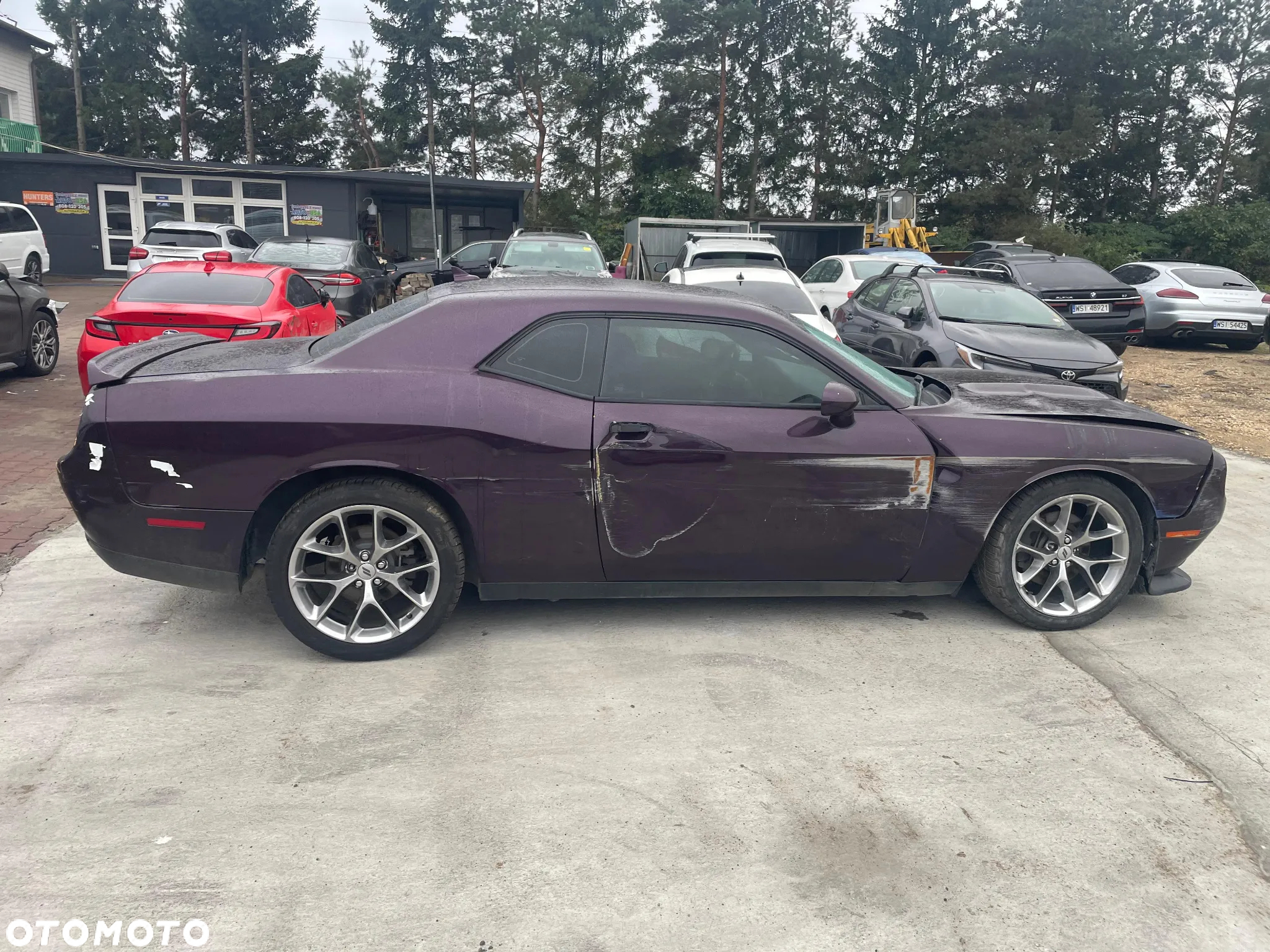 Dodge Challenger - 4