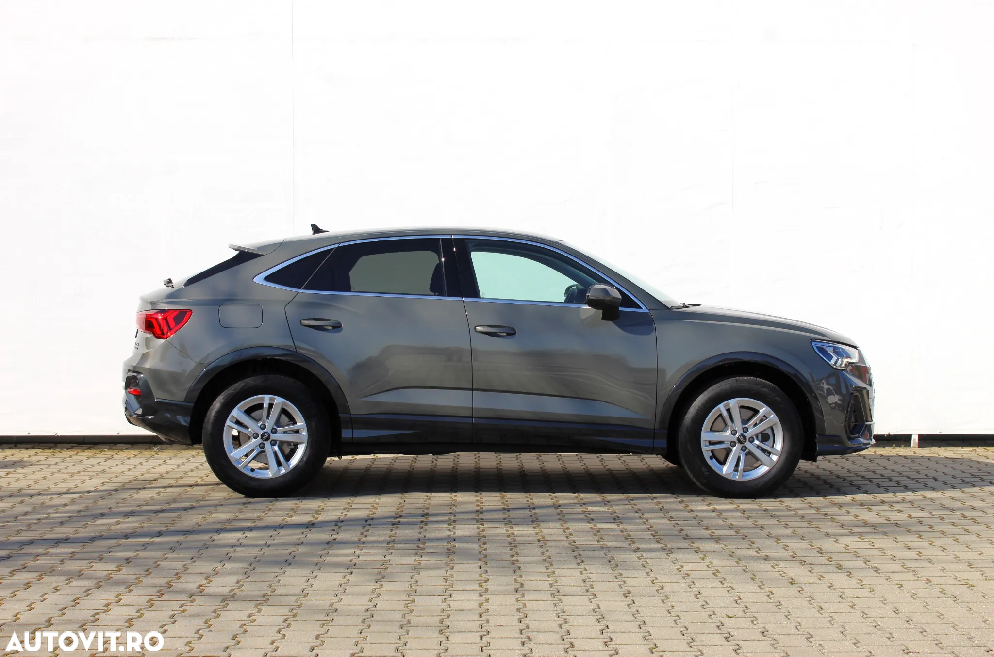 Audi Q3 Sportback 2.0 40 TFSI quattro S tronic Basic - 6