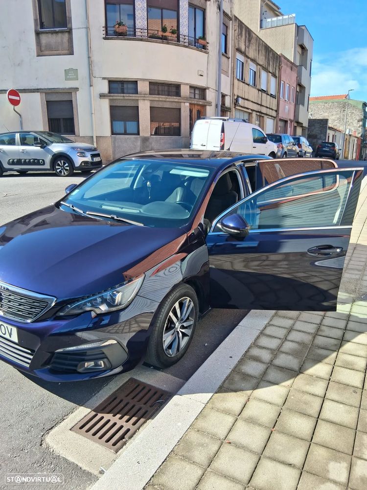 Peugeot 308 1.5 BlueHDi Style EAT8 - 6