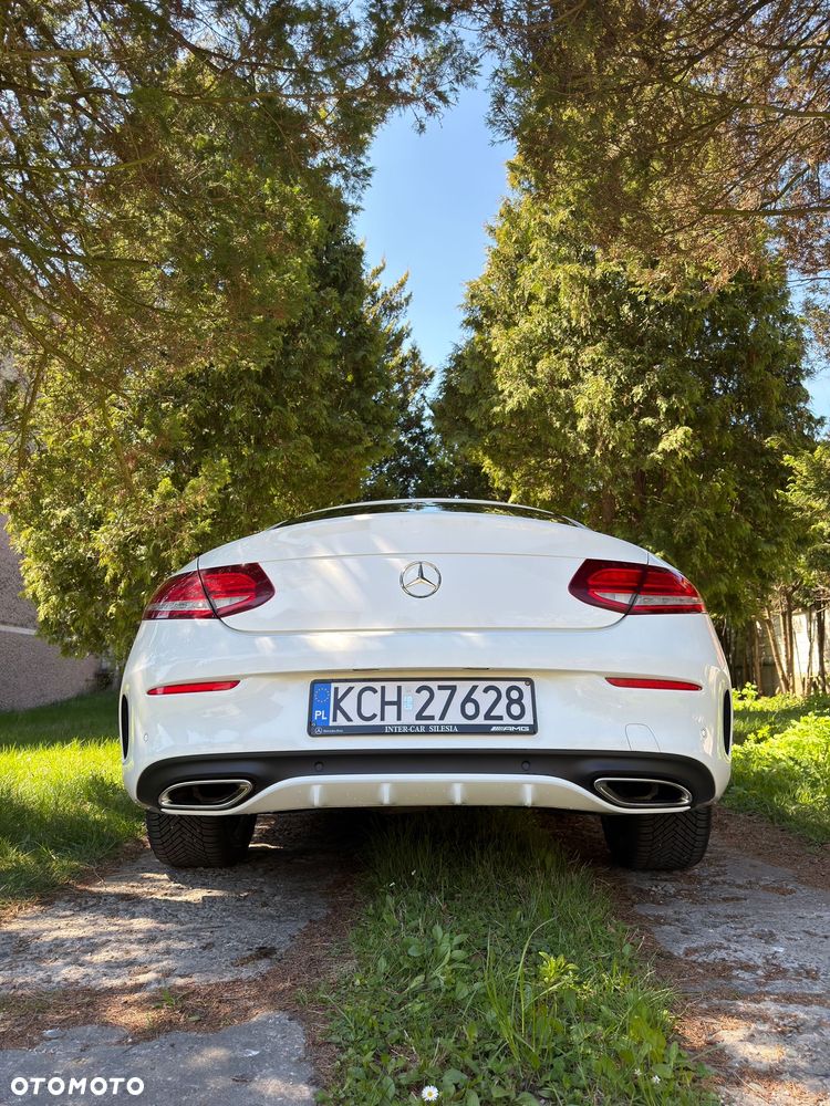 Mercedes-Benz Klasa C 200 4Matic 9G-TRONIC AMG Line - 5