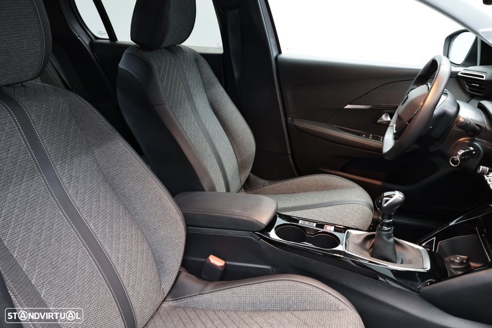 Peugeot 208 1.2 PureTech Allure - 19