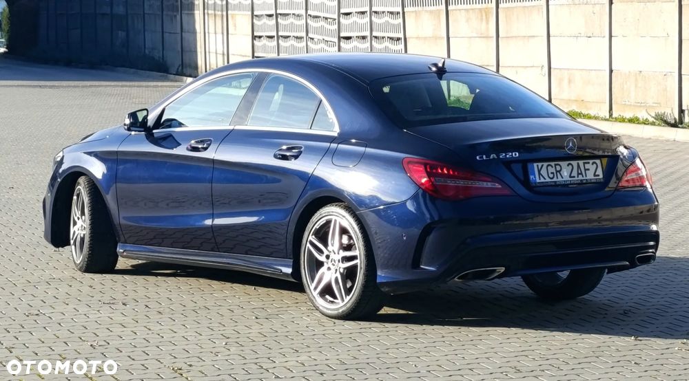 Mercedes-Benz CLA 220 4-Matic AMG Line - 2