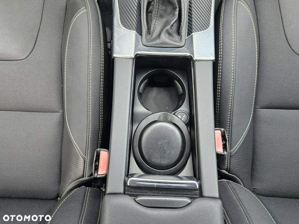 Volvo S60 D2 R-Design Momentum - 29