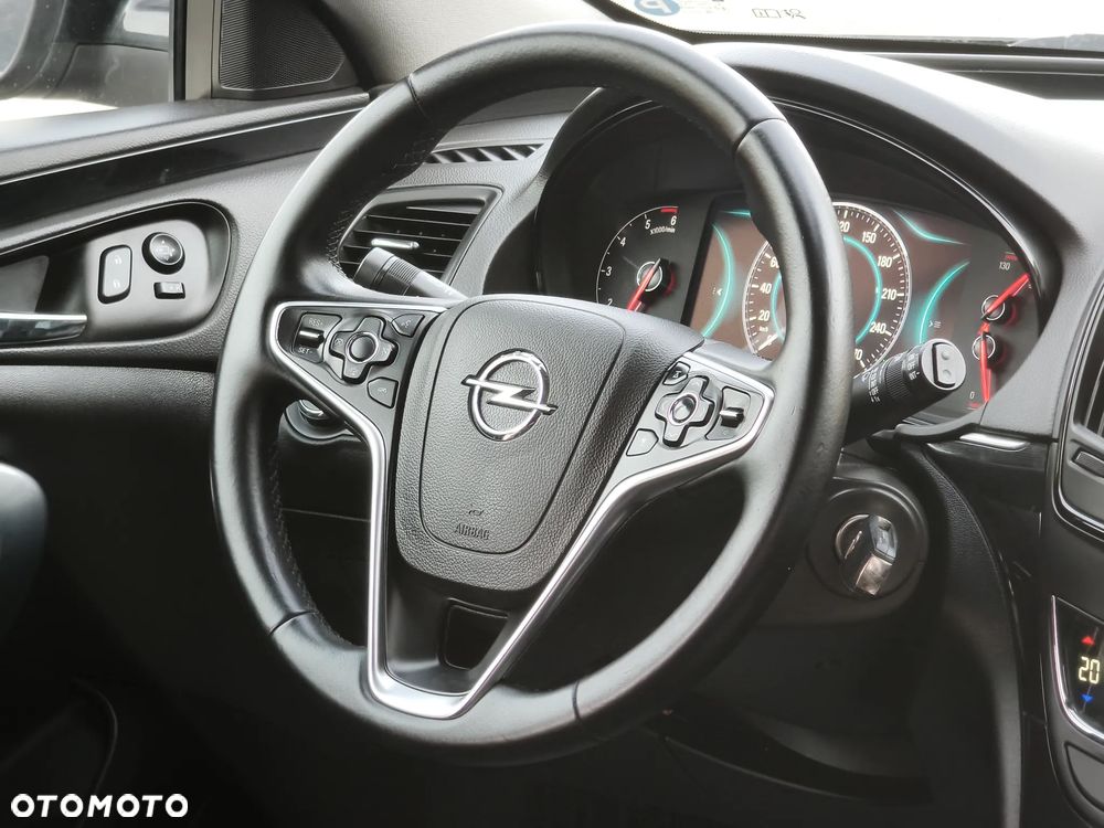 Opel Insignia 2.0 CDTI Automatik - 32