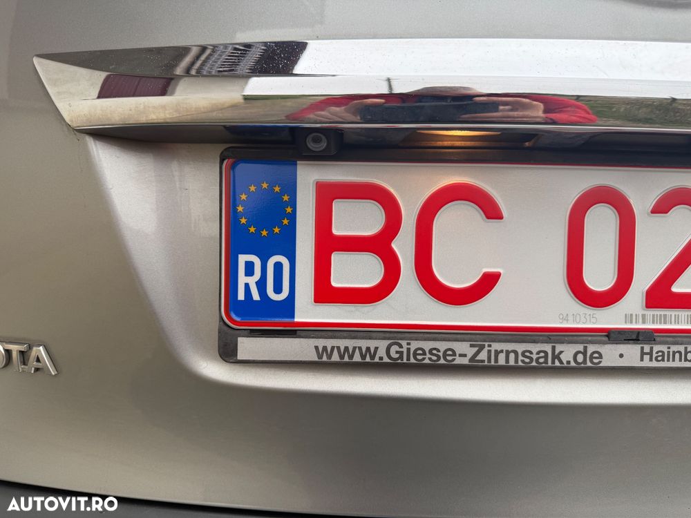 Toyota Avensis 1.8 Executive - 18