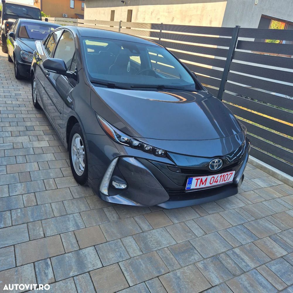 Toyota Prius Plug-in Hybrid Executive - 19