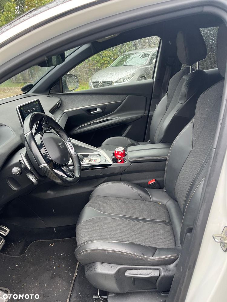 Peugeot 3008 1.6 PureTech HYbrid4 GT Line S&S EAT8 - 10