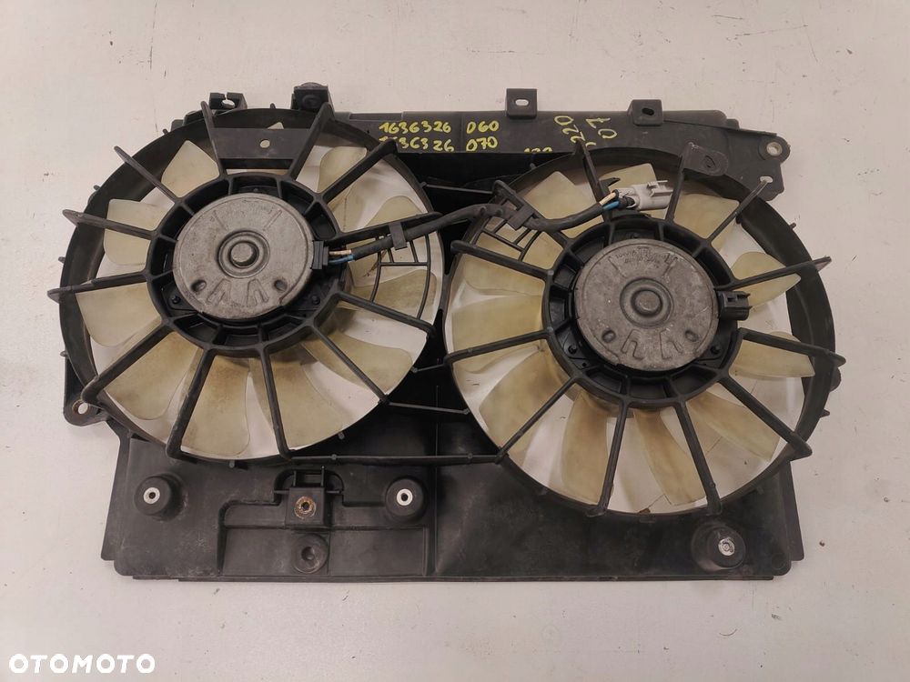 lexus is220 oe 1636326060 1636326070 wentylator chŁodnicy wiatrak