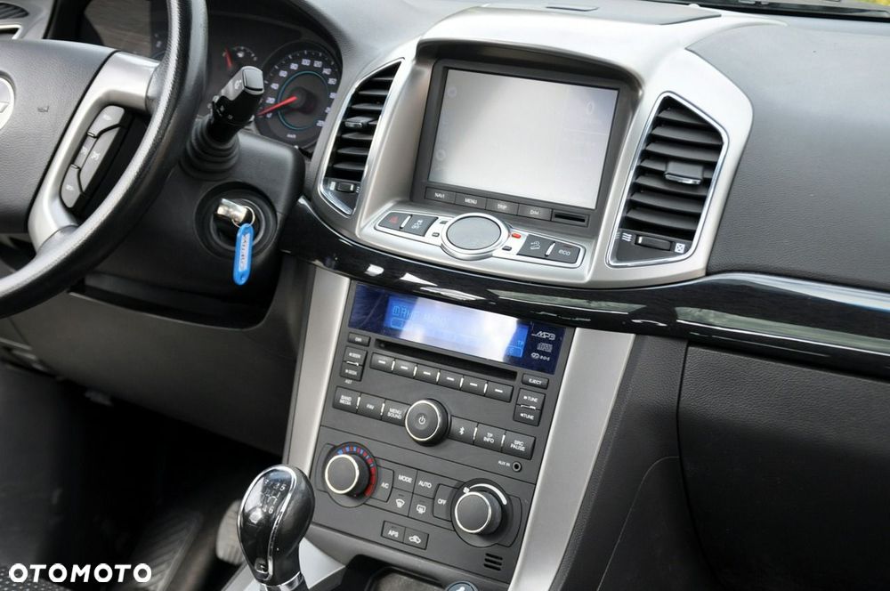 Chevrolet Captiva - 27