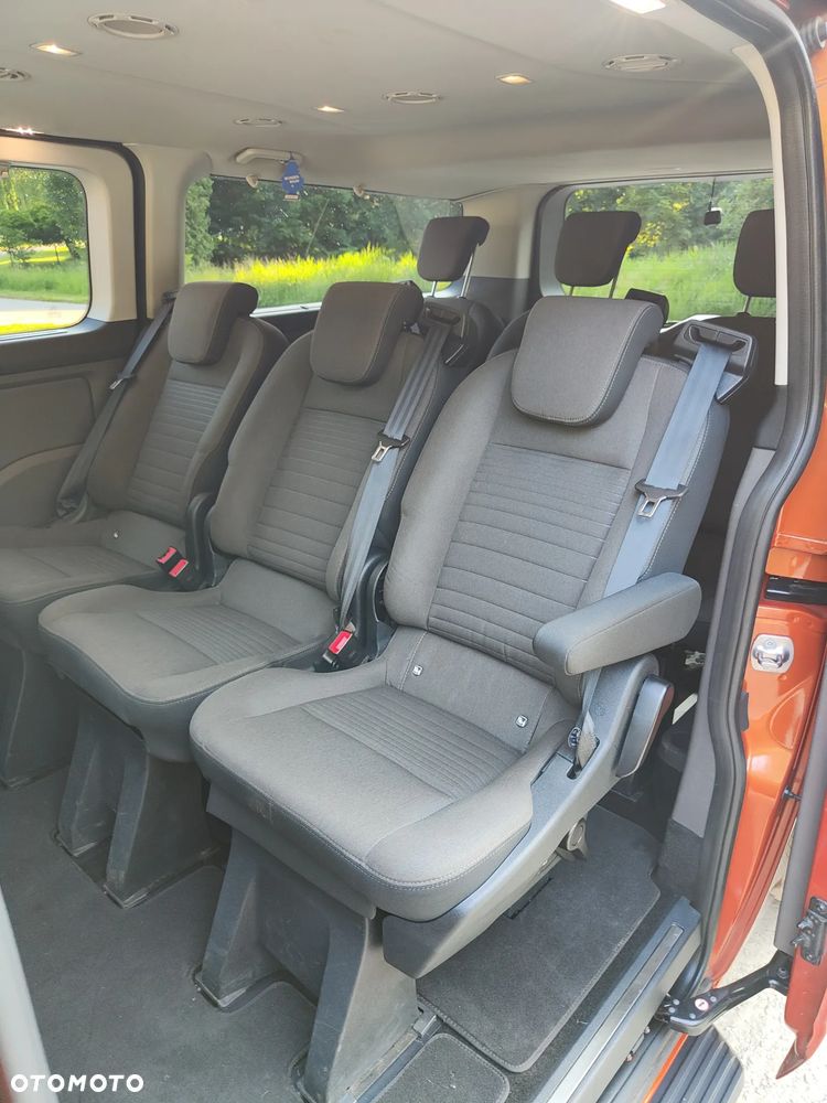 Ford Tourneo Custom 2.0 EcoBlue L2 Titanium - 8