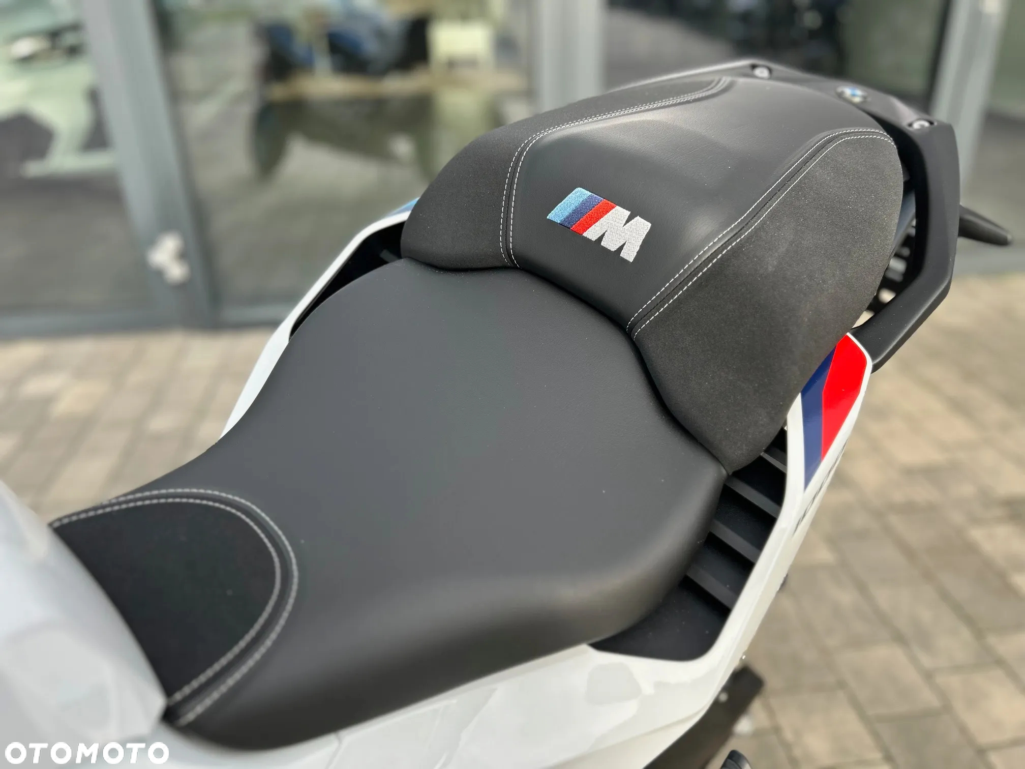 BMW XR - 8