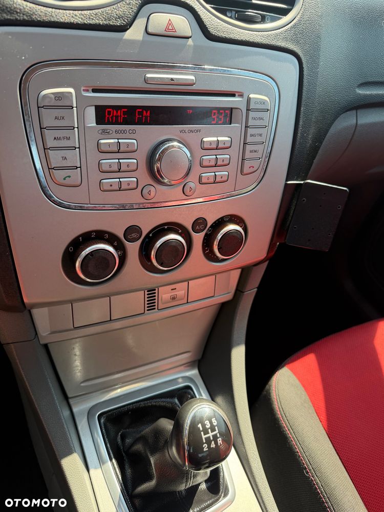 Ford Focus 1.6 Ti-VCT Fun - 9