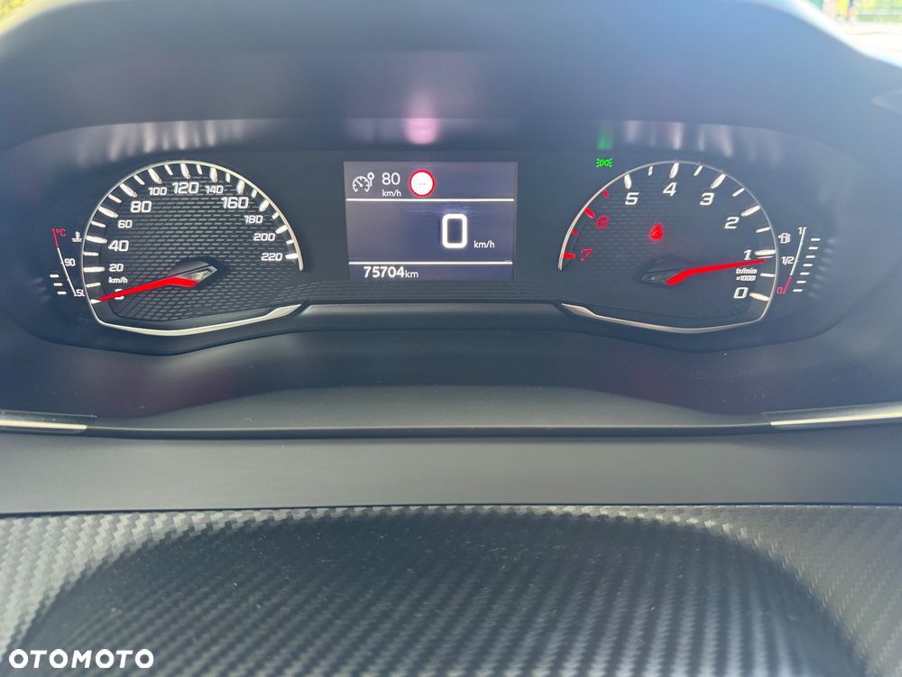 Peugeot 208 PureTech 100 Active - 11