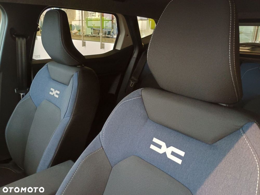Dacia Duster 1.8 Full Hybrid 155 Journey MMT - 17