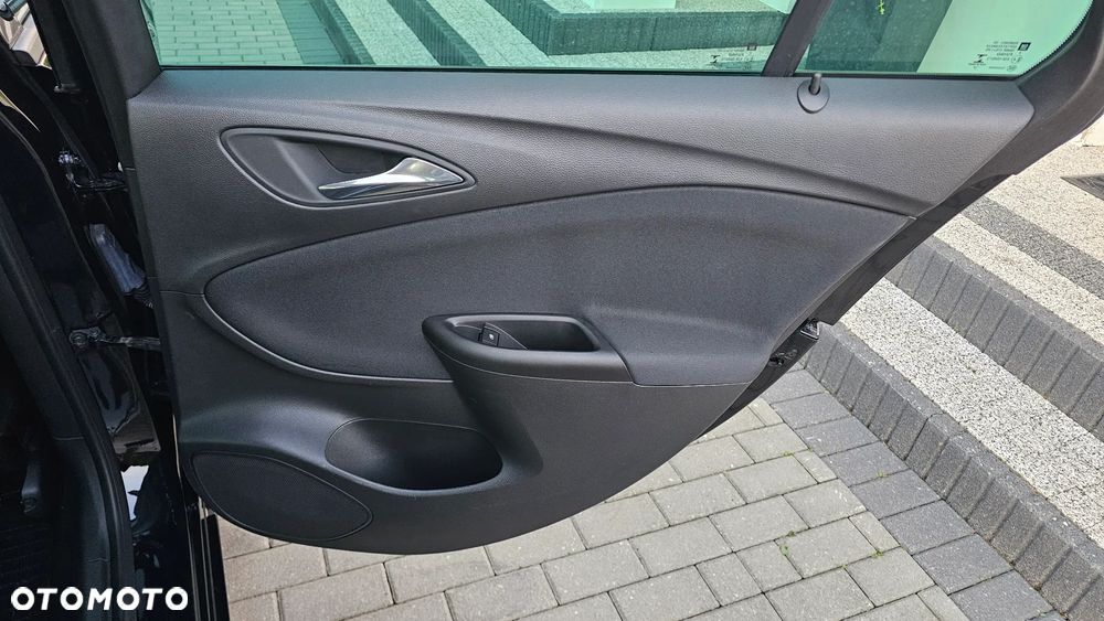 Opel Astra - 11