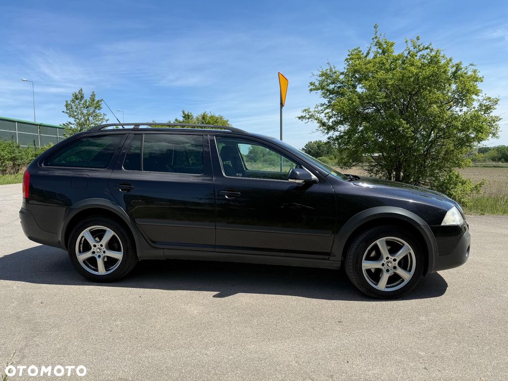 Skoda Octavia 2.0 TDI DPF RS - 3