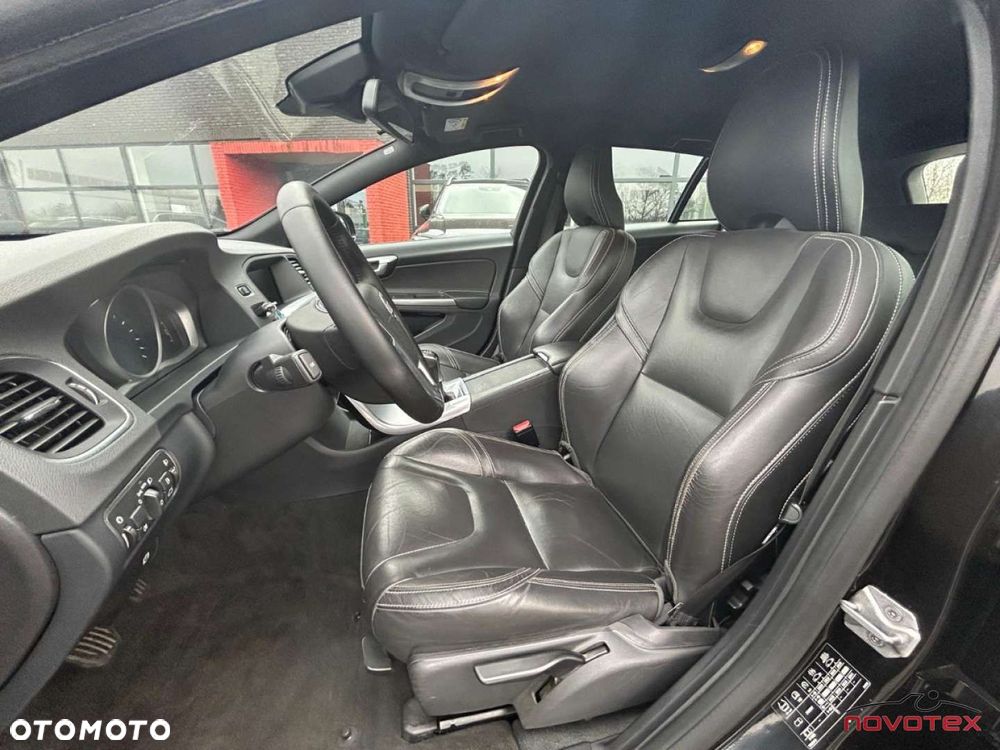 Volvo V60 T3 Momentum - 9
