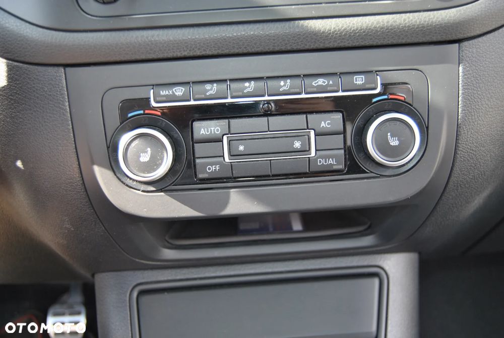 Volkswagen Golf Plus 2.0 TDI Comfortline - 24