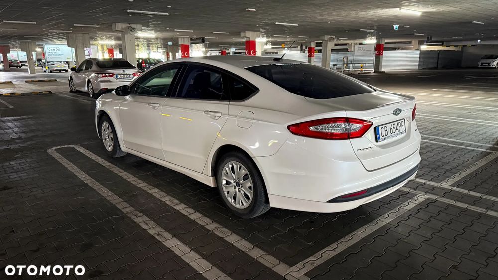 Ford Fusion - 4