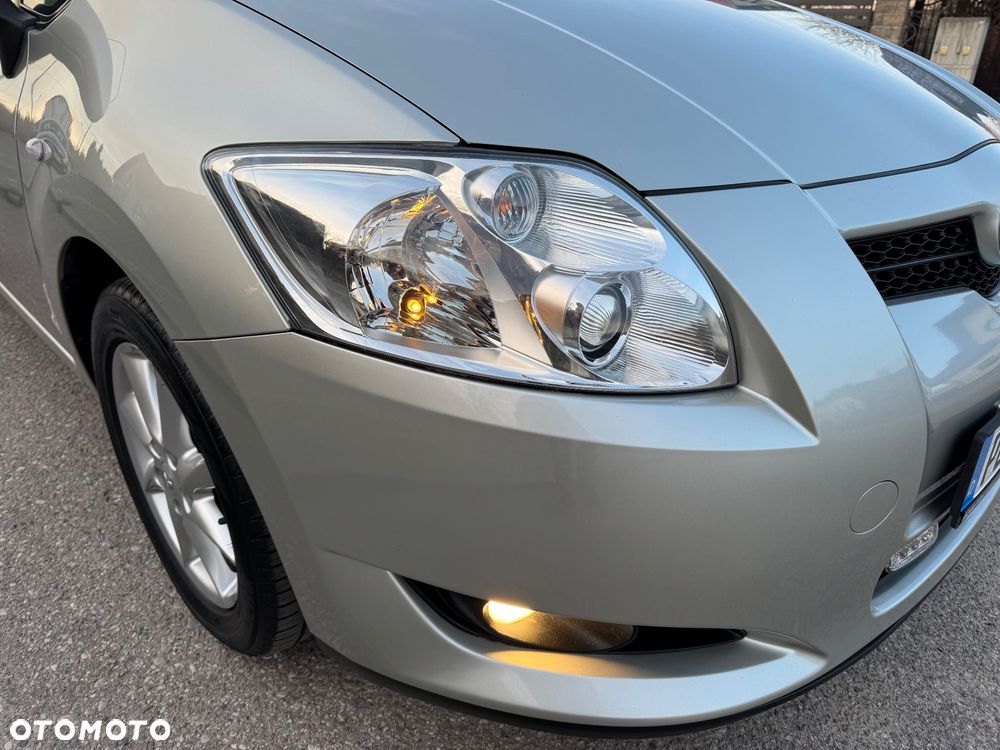 Toyota Auris 1.33 VVT-i Terra - 10