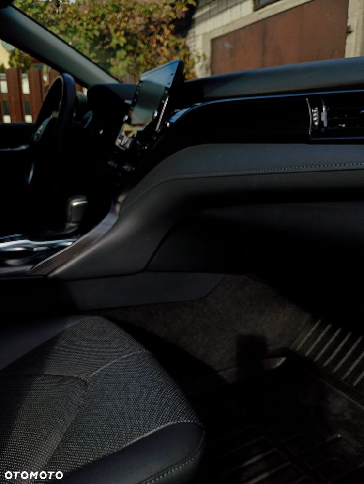 Toyota Camry 2.5 Hybrid Executive CVT - 36