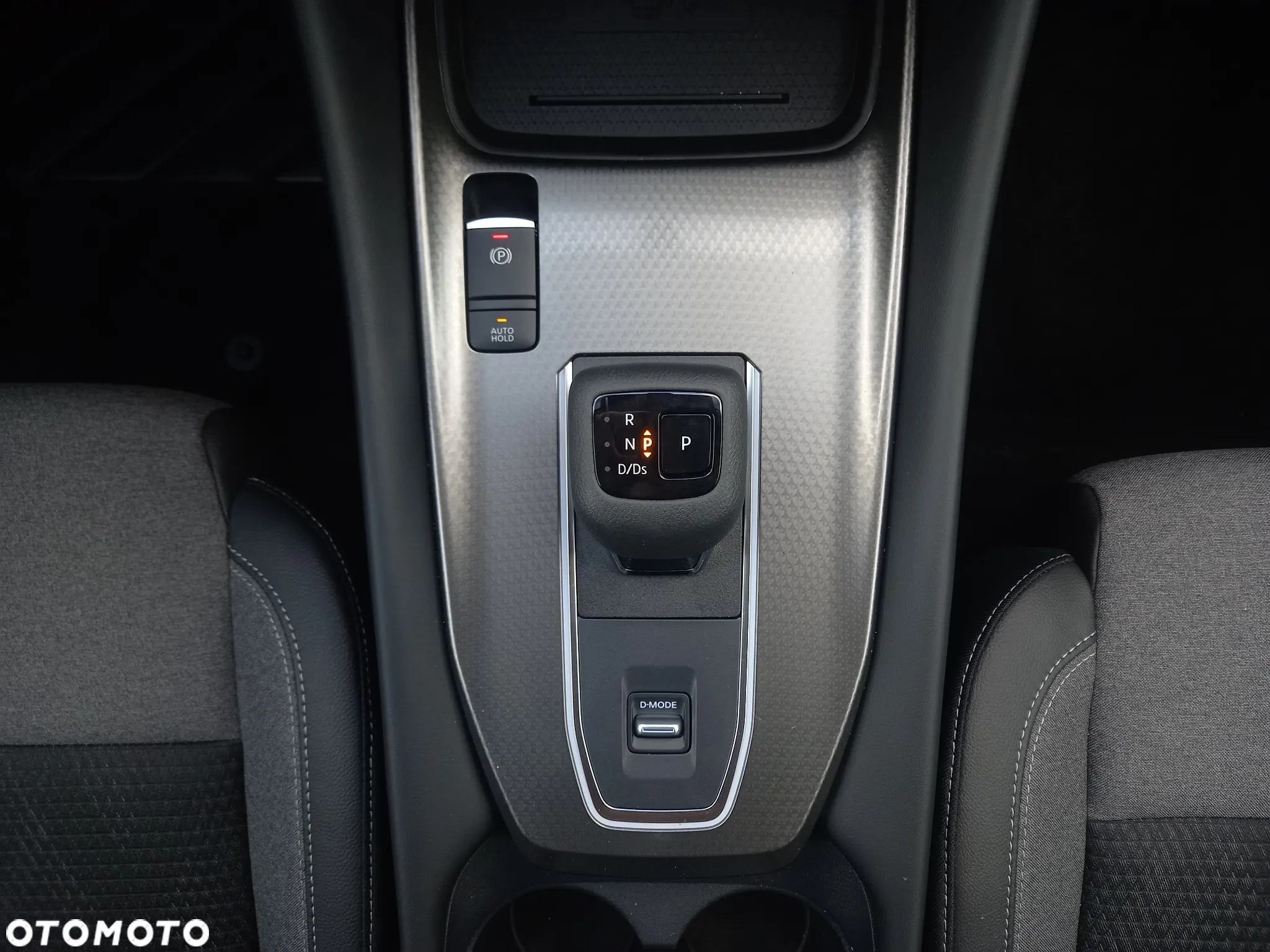 Nissan Qashqai - 12