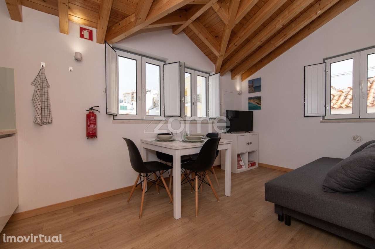 Aluga Já - T1 - Grande imagem: 2/17