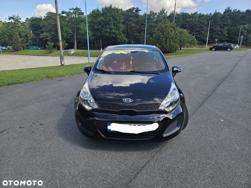 Kia Rio - 2