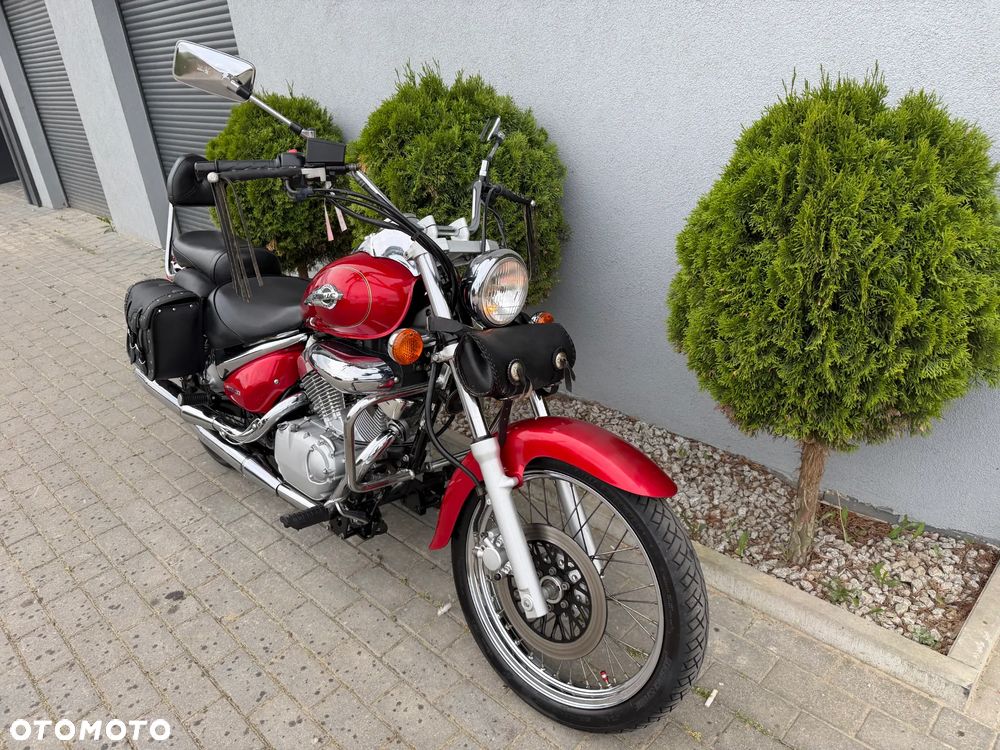 Suzuki Intruder - 37