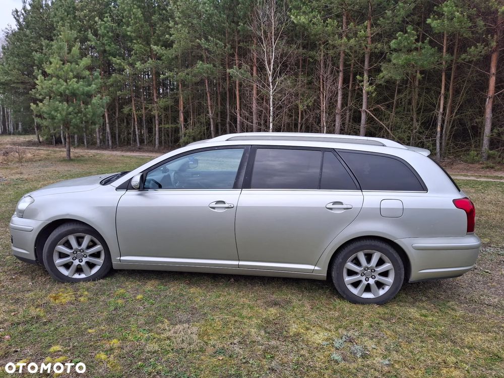 Toyota Avensis 2.0 D-4D Sol - 9