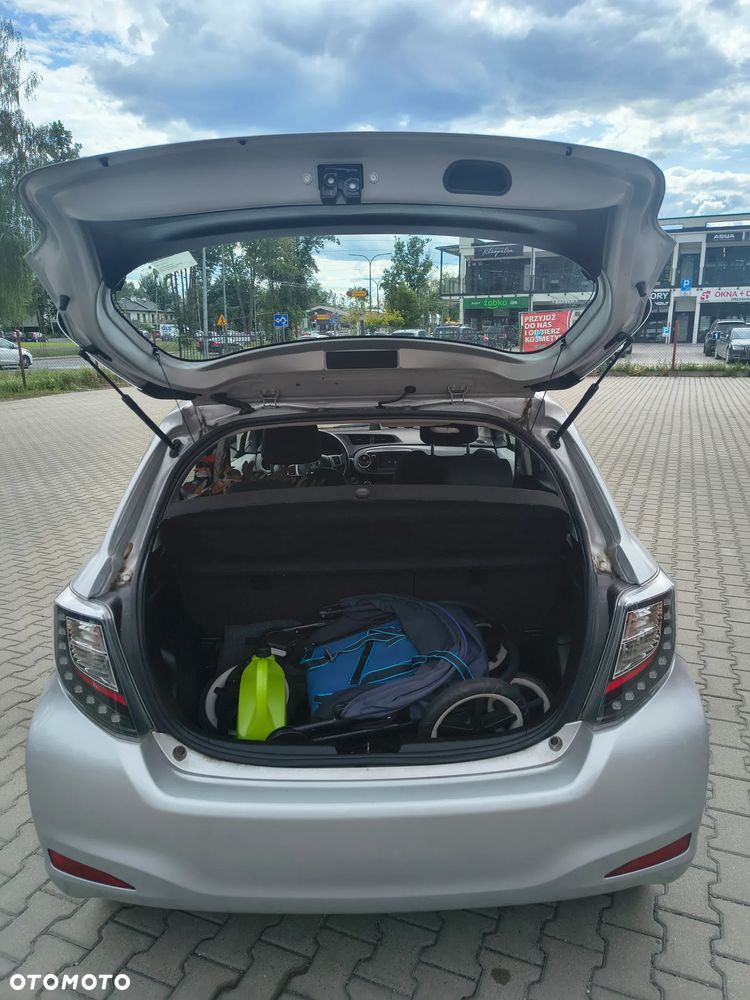 Toyota Yaris - 8