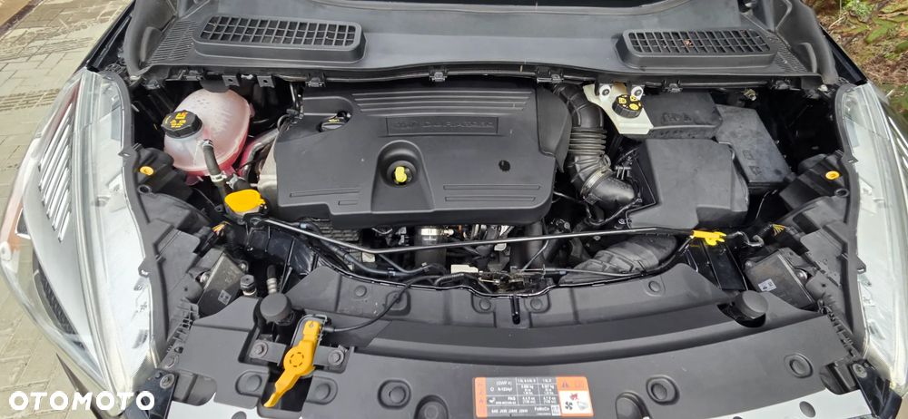 Ford Kuga 2.0 TDCi 4x4 Titanium - 41