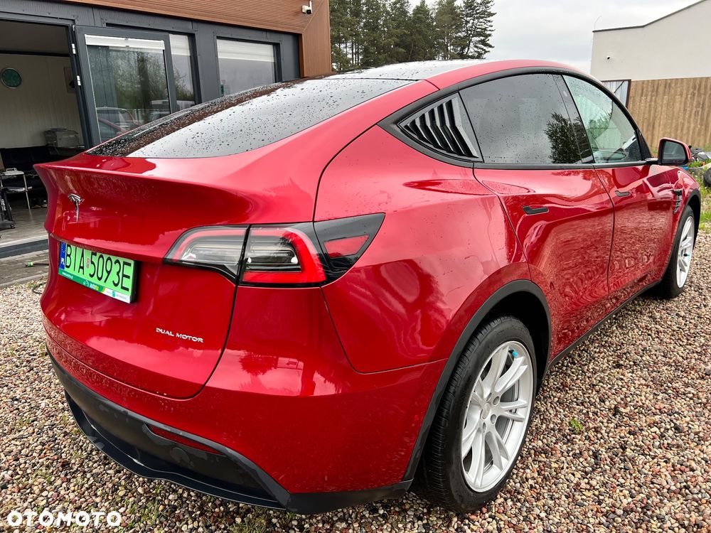 Tesla Model Y Long Range Dual Motor AWD - 5