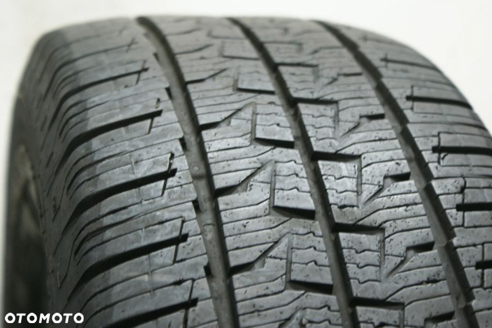 całoroczne 215/65R16C CONTINENTAL VANCONTACT 4SEASON , 7,2mm 2021r - 2