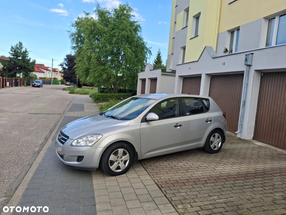 Kia Ceed 1.6 Crdi Comfort - 2