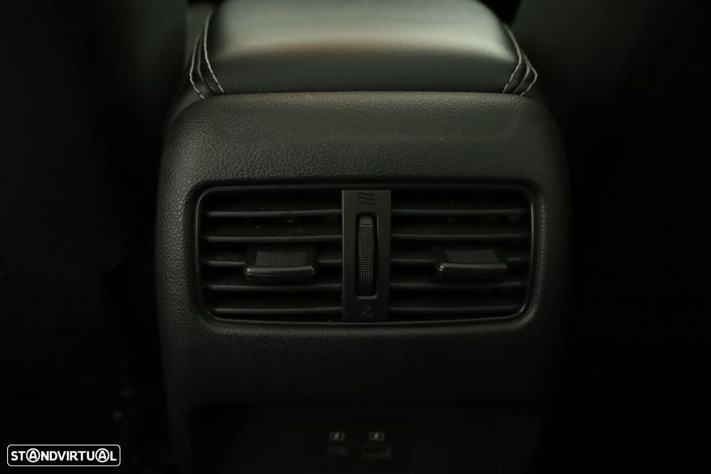 Nissan Qashqai 1.3 DIG-T N-Connecta LED Xtronic - 23