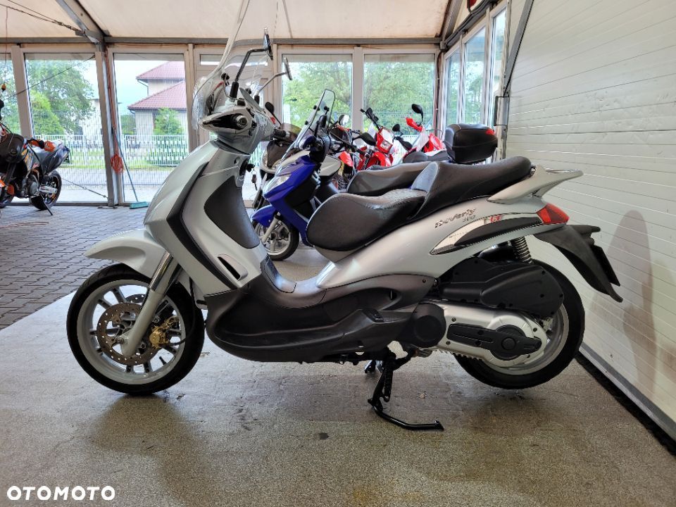 Piaggio Beverly - 13