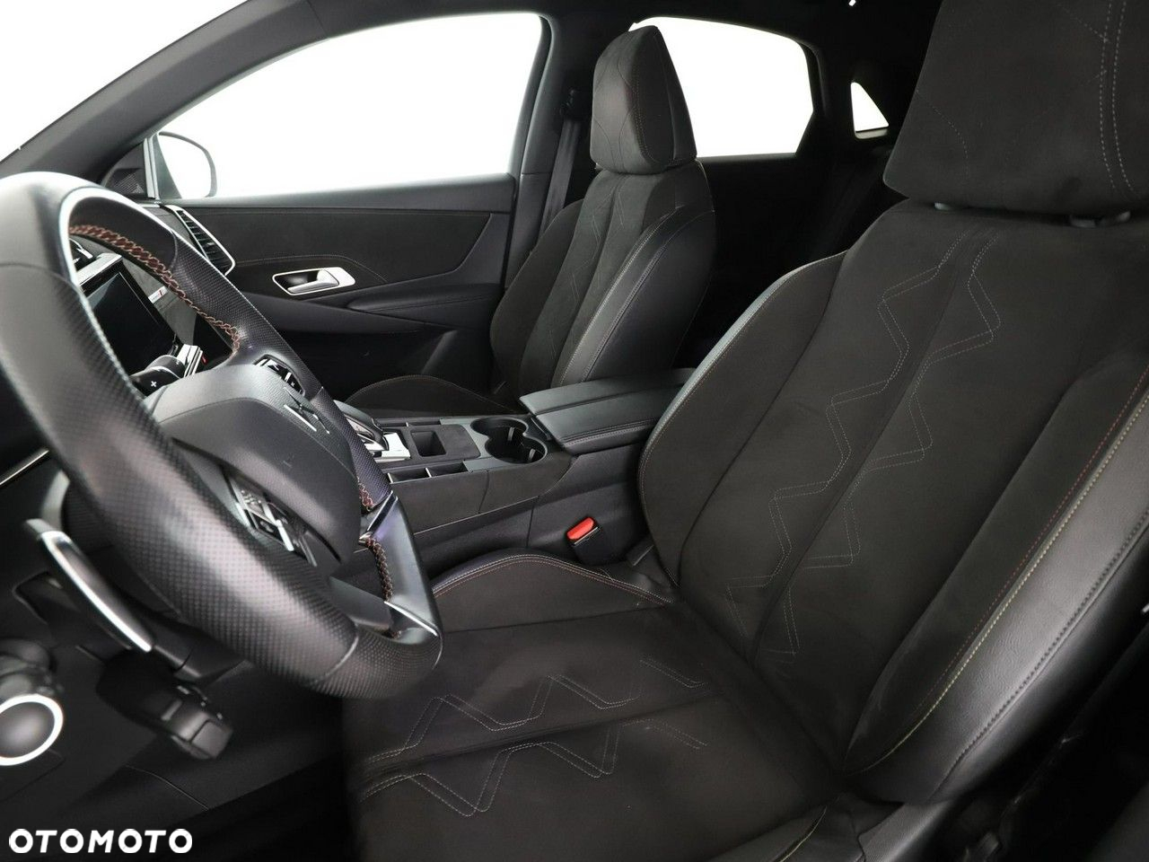 DS Automobiles DS 7 Crossback 1.6 PureTech Performance Line + - 13