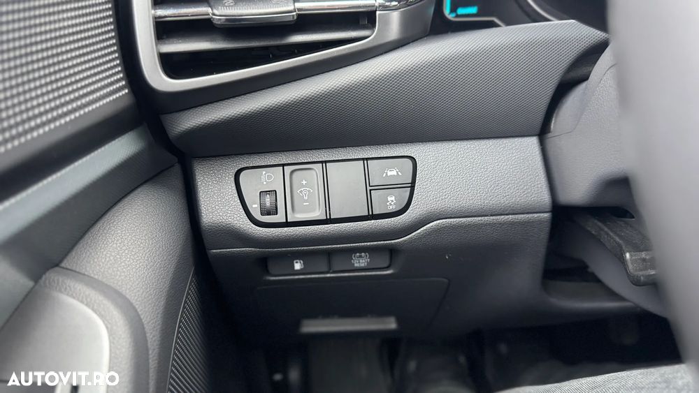 Hyundai IONIQ 1.6 GDI Style - 18