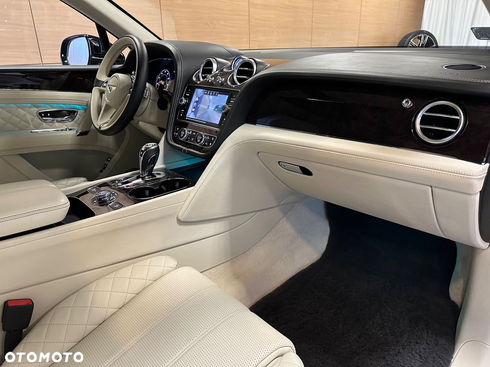 Bentley Bentayga V8 - 14