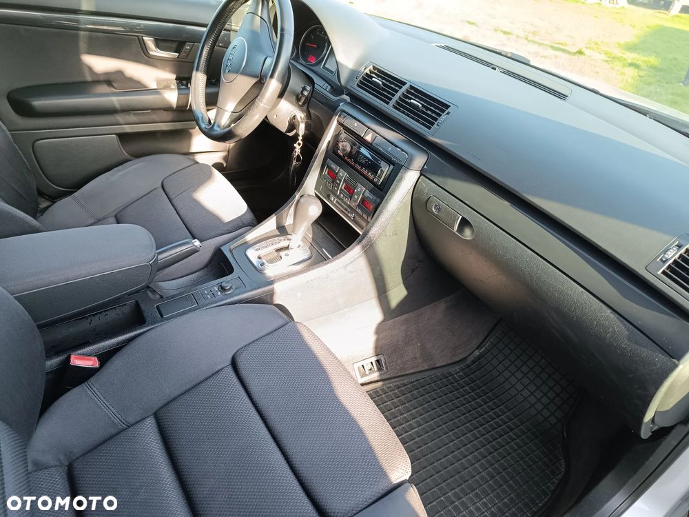 Audi A4 Avant 1.8T Multitronic - 12