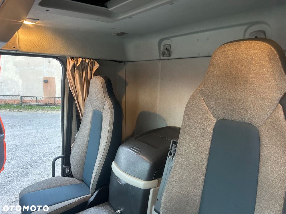 Volvo FL - 24